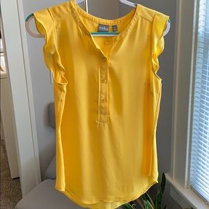 Soho New York and Company Flutter Sleeve Top